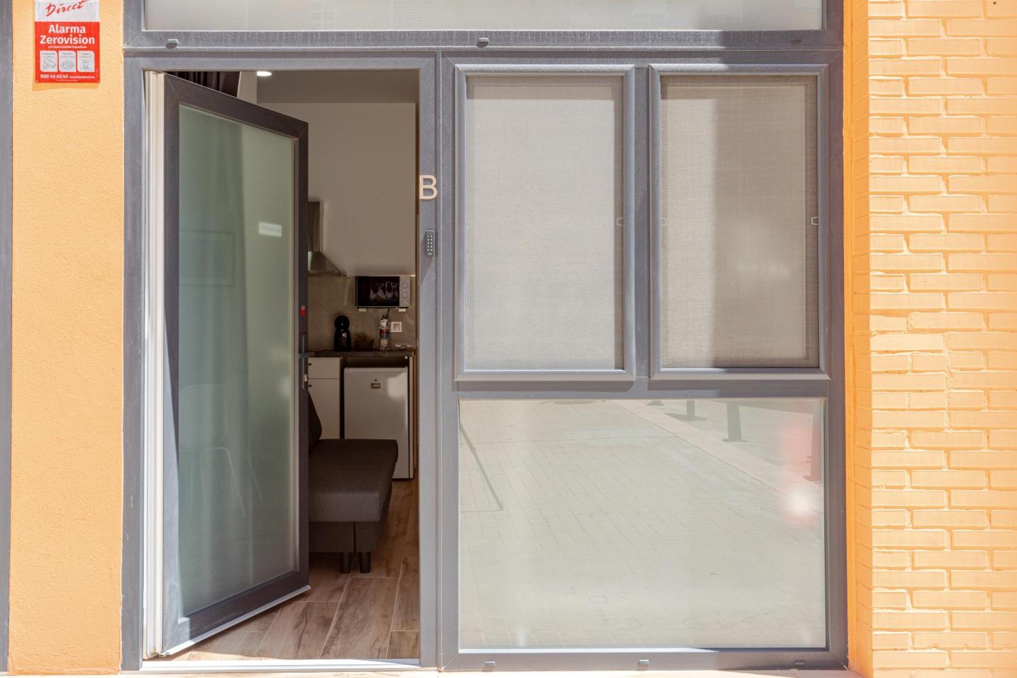 Nuevo Apartamentos Costa Del Alma Валенсия Номер фото